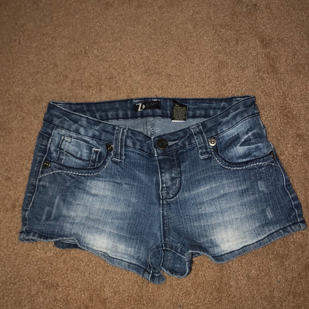Women’s Low Rise Jean Shorts